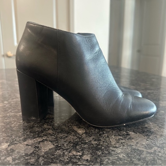 Via Spiga Women’s Black Ankle Booties Size 6 - Picture 1 of 7